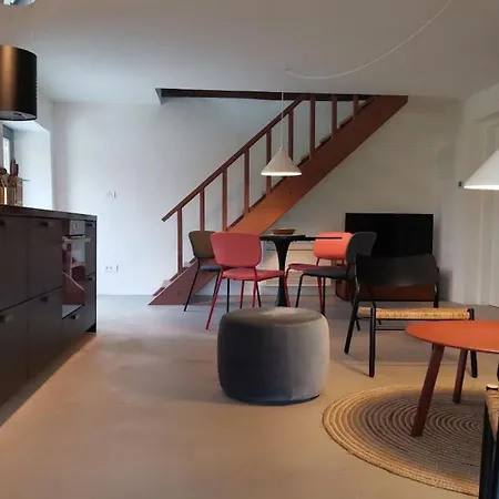 Semesterbostad Milaella